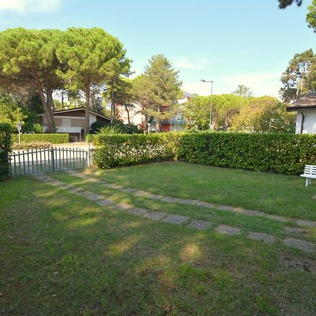 Villa In Lignano Riviera Comfortable Lignano Sabbiadoro Zewnętrze zdjęcie