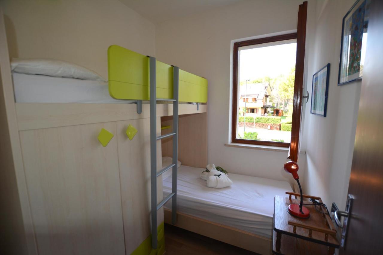 Villa In Lignano Riviera Comfortable Lignano Sabbiadoro Zewnętrze zdjęcie